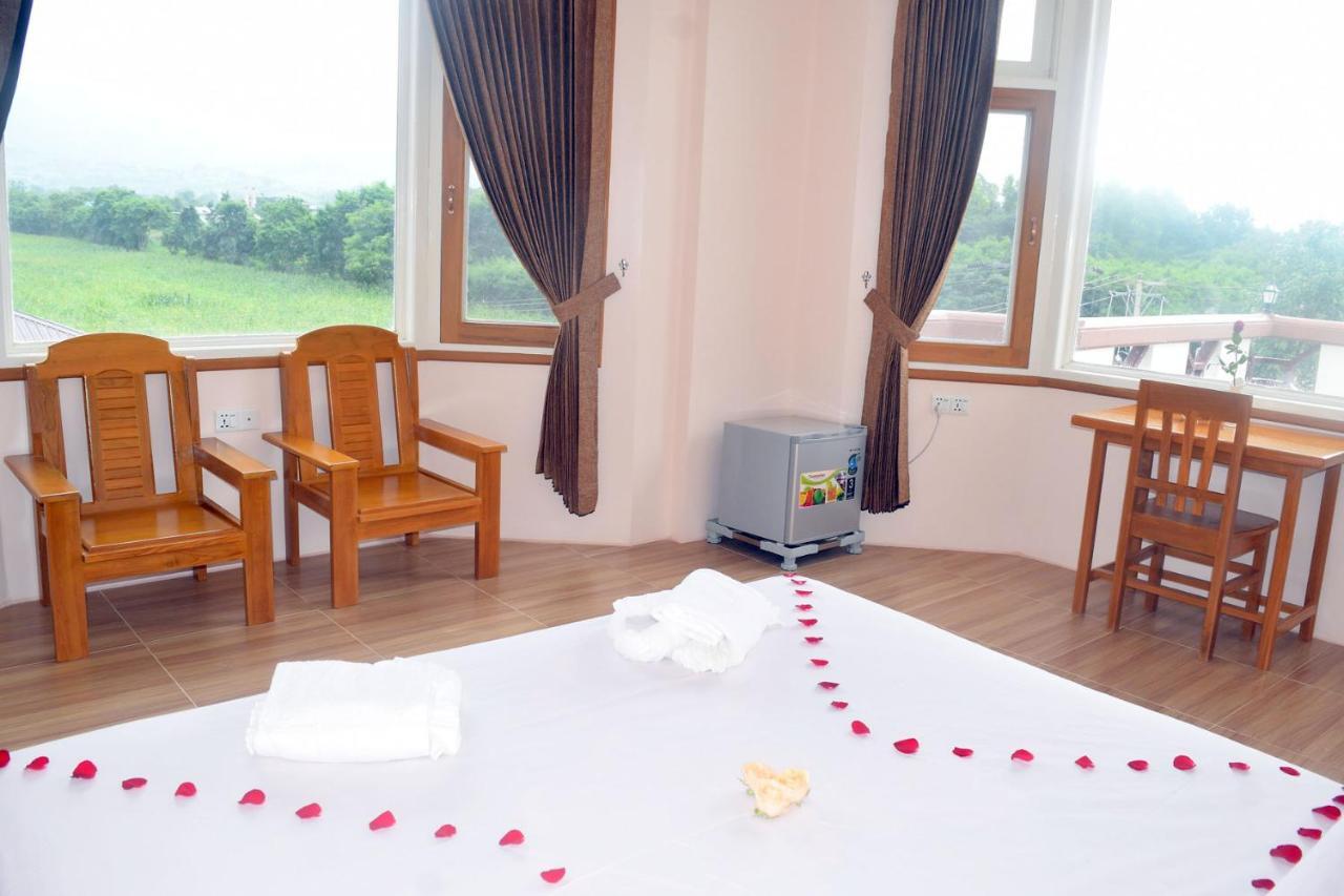 Five One Star Hotel Nyaung Shwe Exterior photo